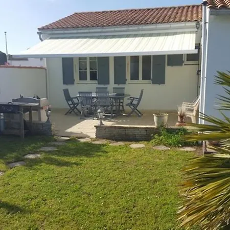Maison Ile De Re Avec Piscine Chauffee Et Velos Le Bois-Plage-en-Ré
